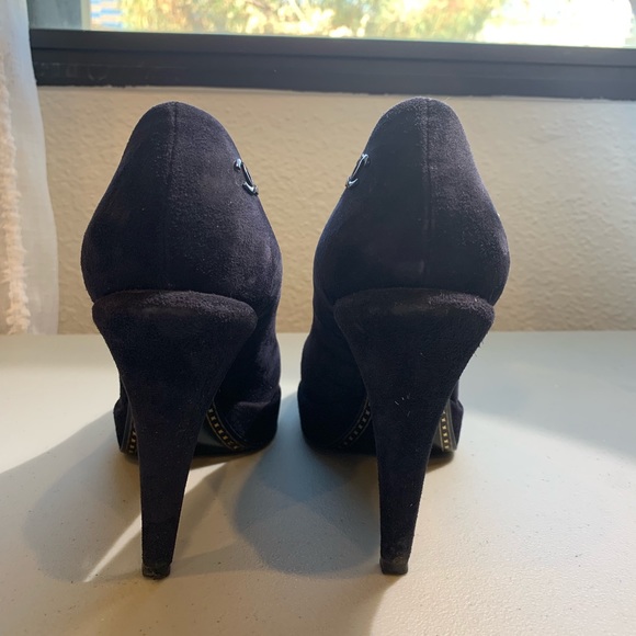 CHANEL Suede & Patent Leather Cap Toe (used) - Picture 7 of 8